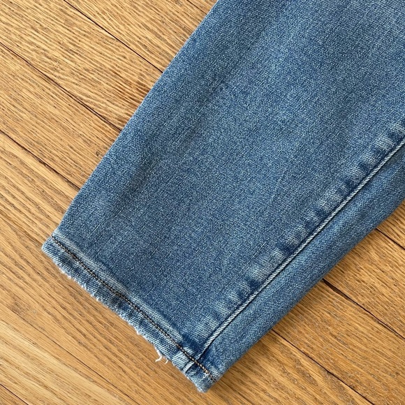 Abercrombie & Fitch “The Super Skinny” High-Rise Jean in Medium Blue - Picture 3 of 7